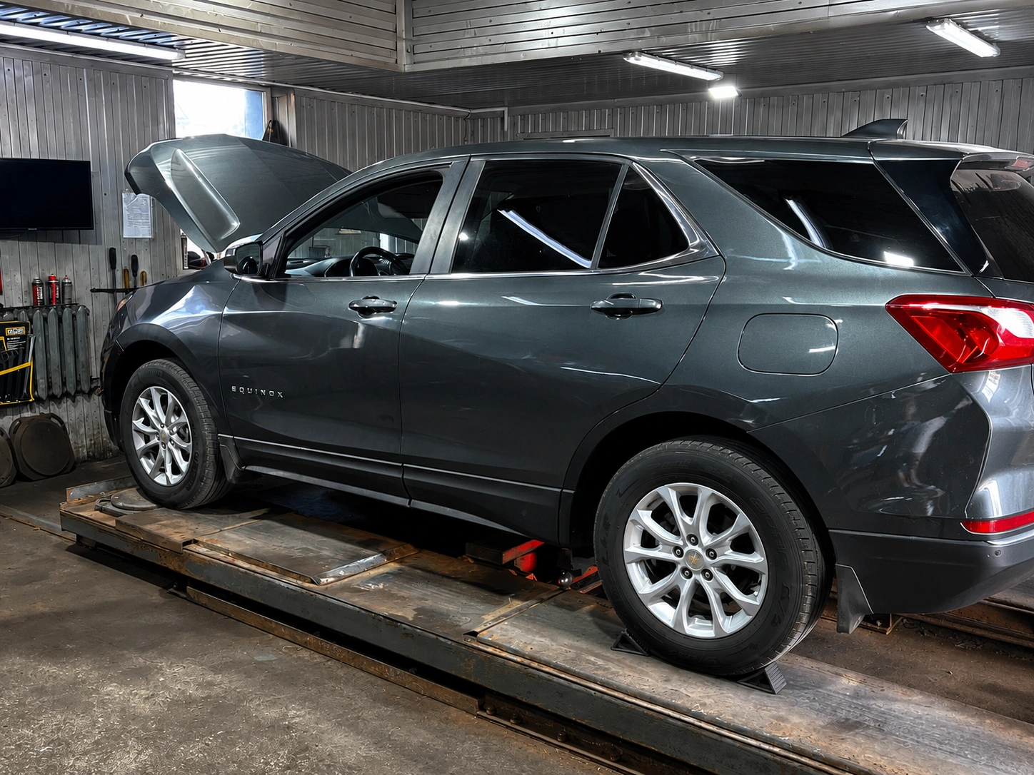 Спасение Chevrolet Equinox (2021) на трассе: эвакуатор и ремонт по Драйв-PRO